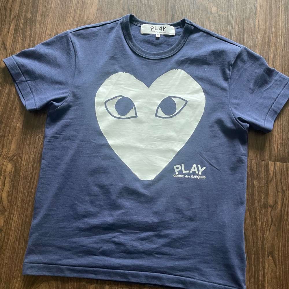 Comme des Garcon CDG play t shirt mens medium